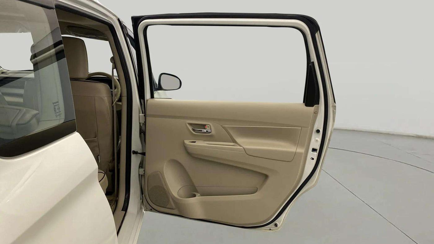 2019 Maruti Ertiga VXI SHVS, Petrol, Manual, 49,567 km, RHS Rear Door