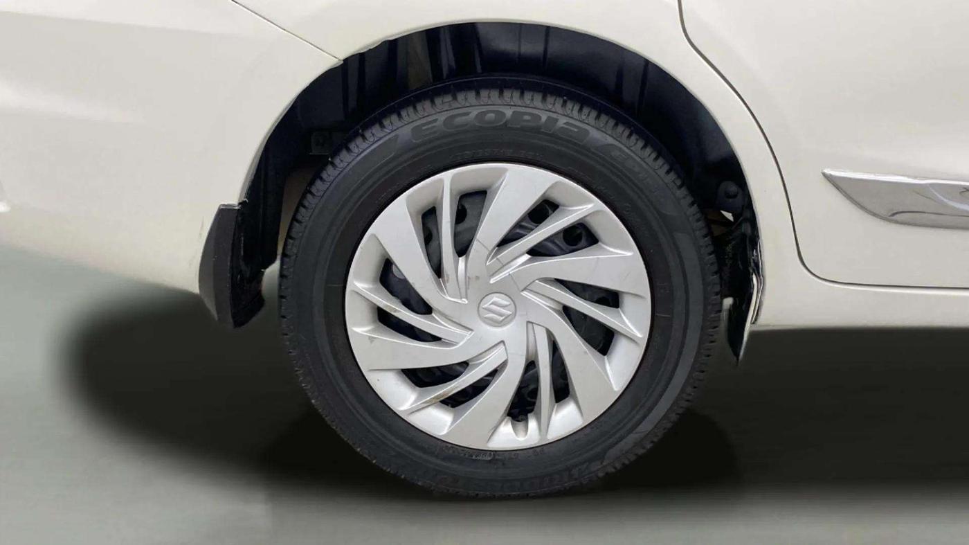 2019 Maruti Ertiga VXI SHVS, Petrol, Manual, 49,567 km, Right Rear Wheel