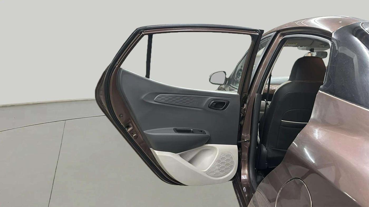 2020 Hyundai AURA S 1.2 CNG, CNG, Manual, 72,659 km, LHS Rear Door