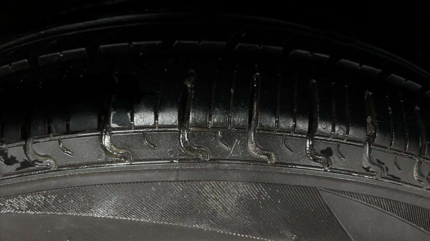 2020 Hyundai AURA S 1.2 CNG, CNG, Manual, 72,659 km, Left Rear Tyre Tread