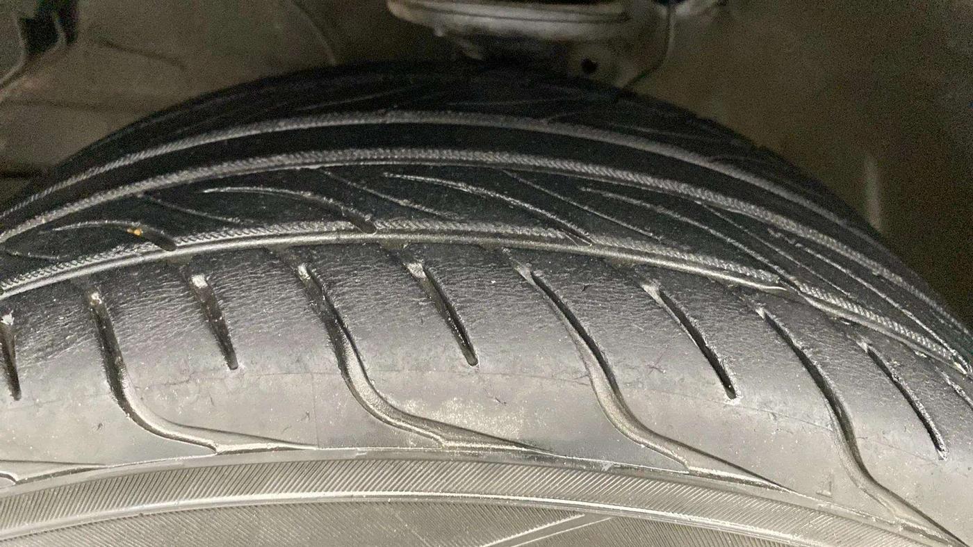 2021 Maruti S PRESSO VXI AMT, Petrol, Automatic, 21,733 km, Left Front Tyre Tread