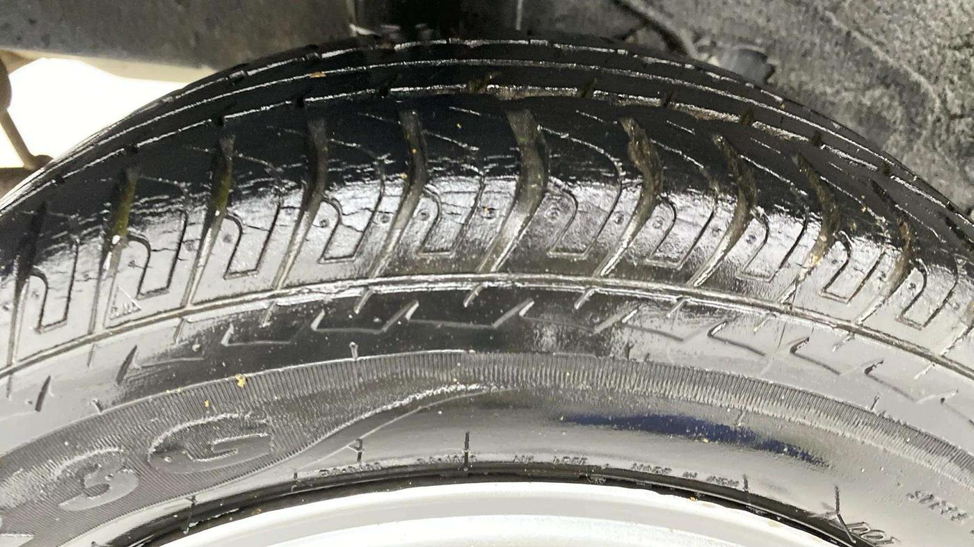 2018 Datsun Go T, Petrol, Manual, 28,251 km, Right Rear Tyre Tread