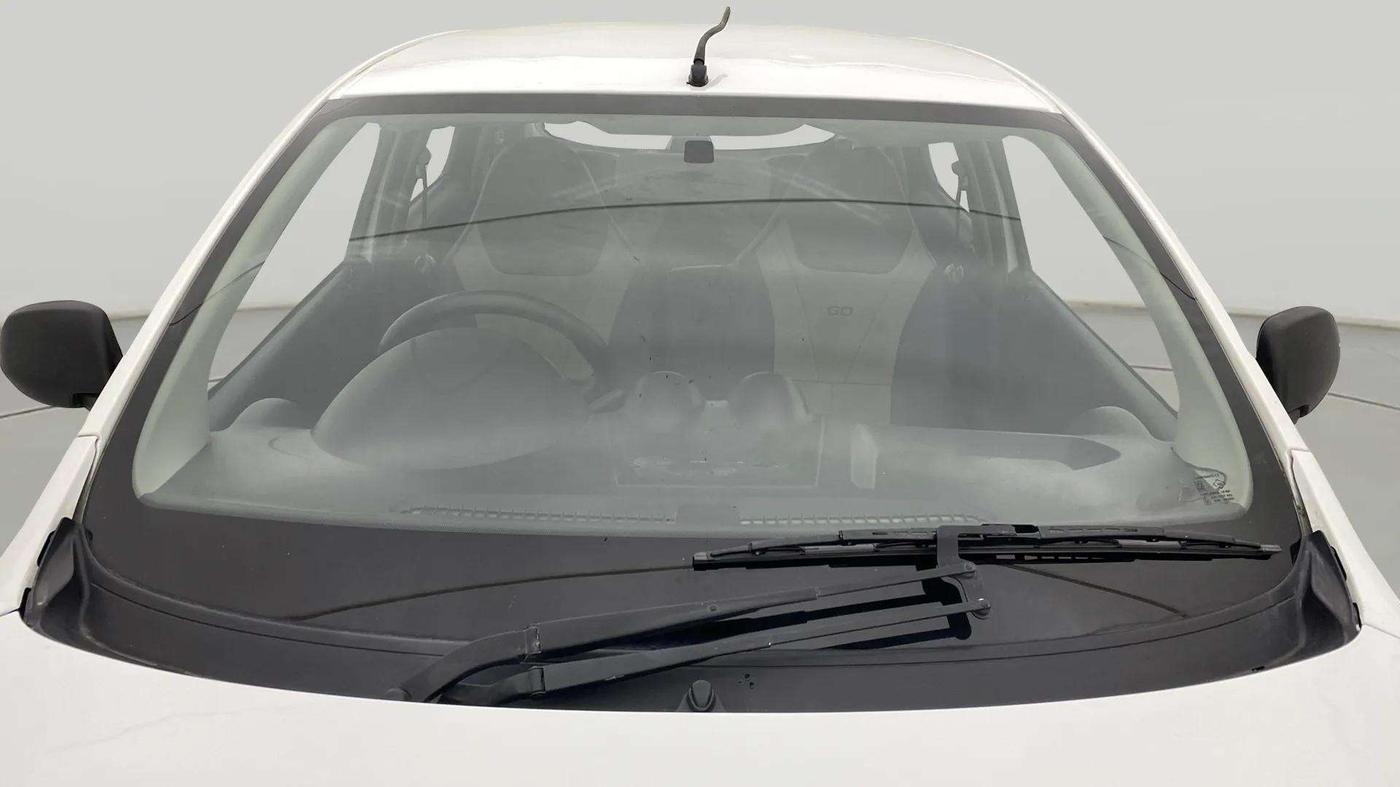 2018 Datsun Go T, Petrol, Manual, 28,251 km, Front Windshield