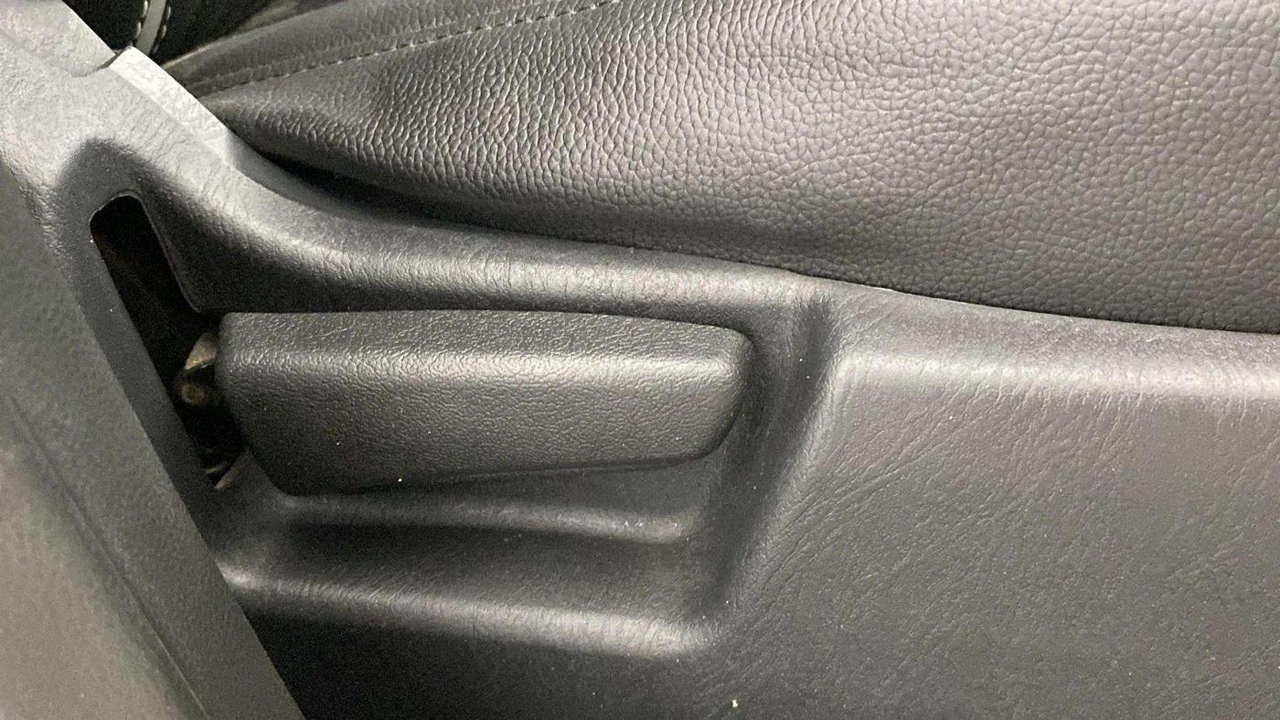 2020 Maruti Alto LXI CNG, CNG, Manual, 58,605 km, Driver Side Adjustment Panel