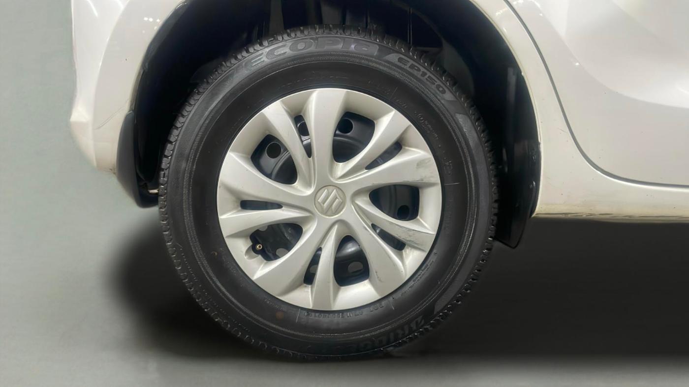 2015 Maruti S Cross DELTA 1.6, Diesel, Manual, 61,753 km, Right Rear Wheel