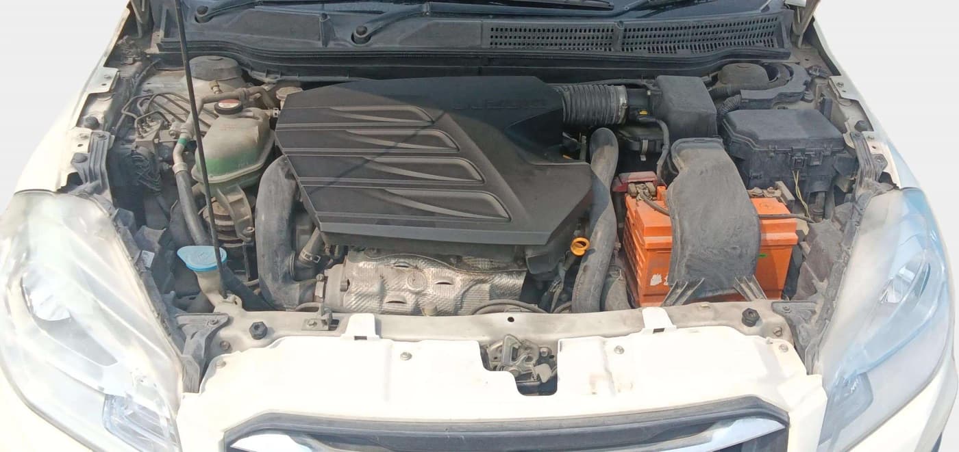 2015 Maruti S Cross DELTA 1.6, Diesel, Manual, 61,753 km, Engine View