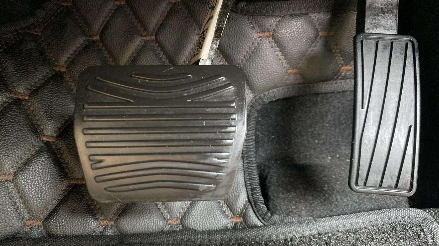 2023 Mahindra SCORPIO-N Z8 L PETROL AT 7 STR, Petrol, Automatic, 20,984 km, Pedals