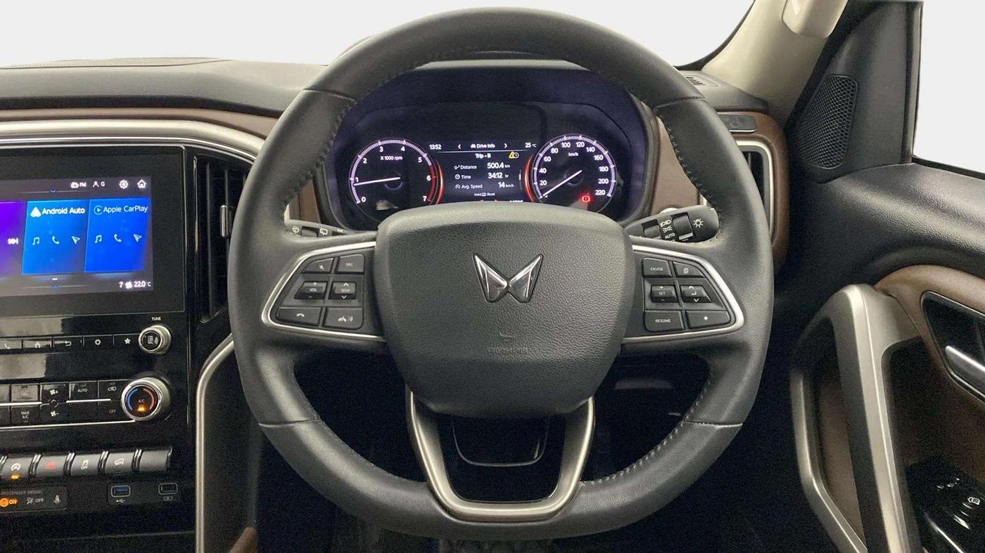 2023 Mahindra SCORPIO-N Z8 L PETROL AT 7 STR, Petrol, Automatic, 20,984 km, Steering Wheel Close Up