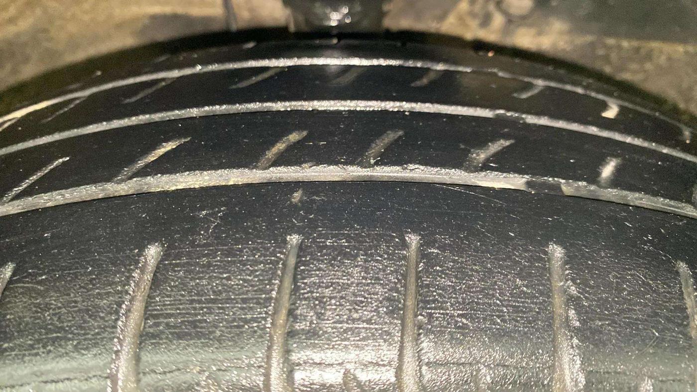 2018 Maruti Wagon R 1.0 VXI OPT, Petrol, Manual, 88,179 km, Right Front Tyre Tread
