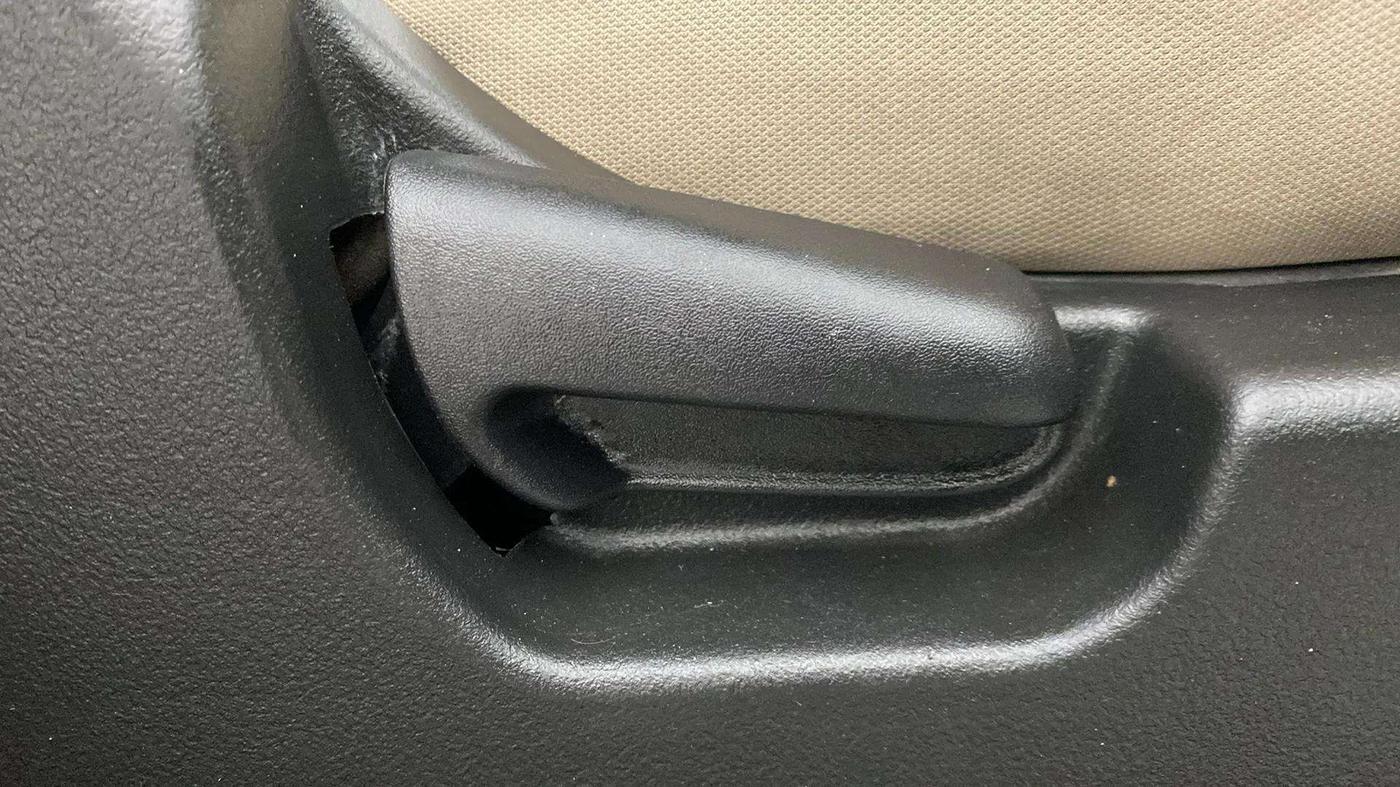 2018 Maruti Wagon R 1.0 VXI OPT, Petrol, Manual, 88,179 km, Driver Side Adjustment Panel