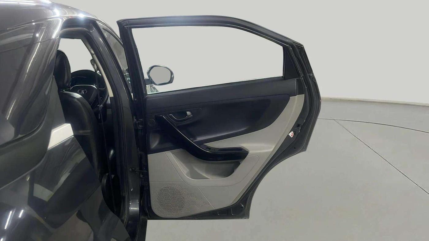 2019 Tata NEXON XM PETROL, Petrol, Manual, 77,598 km, RHS Rear Door