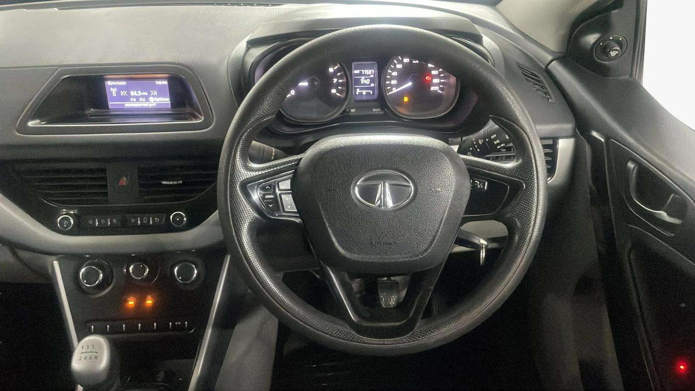 2019 Tata NEXON XM PETROL, Petrol, Manual, 77,598 km, Steering Wheel Close Up
