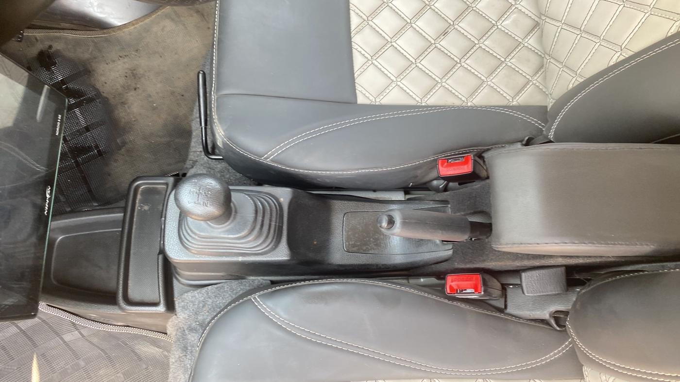 2024 Maruti Eeco 5 STR AC CNG, CNG, Manual, 19,567 km, Gear Lever