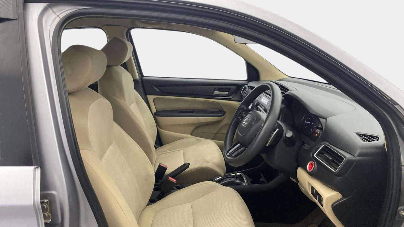 2019 Honda Amaze 1.2L I-VTEC V CVT, Petrol, Automatic, 94,050 km, Right Side Front Door Cabin