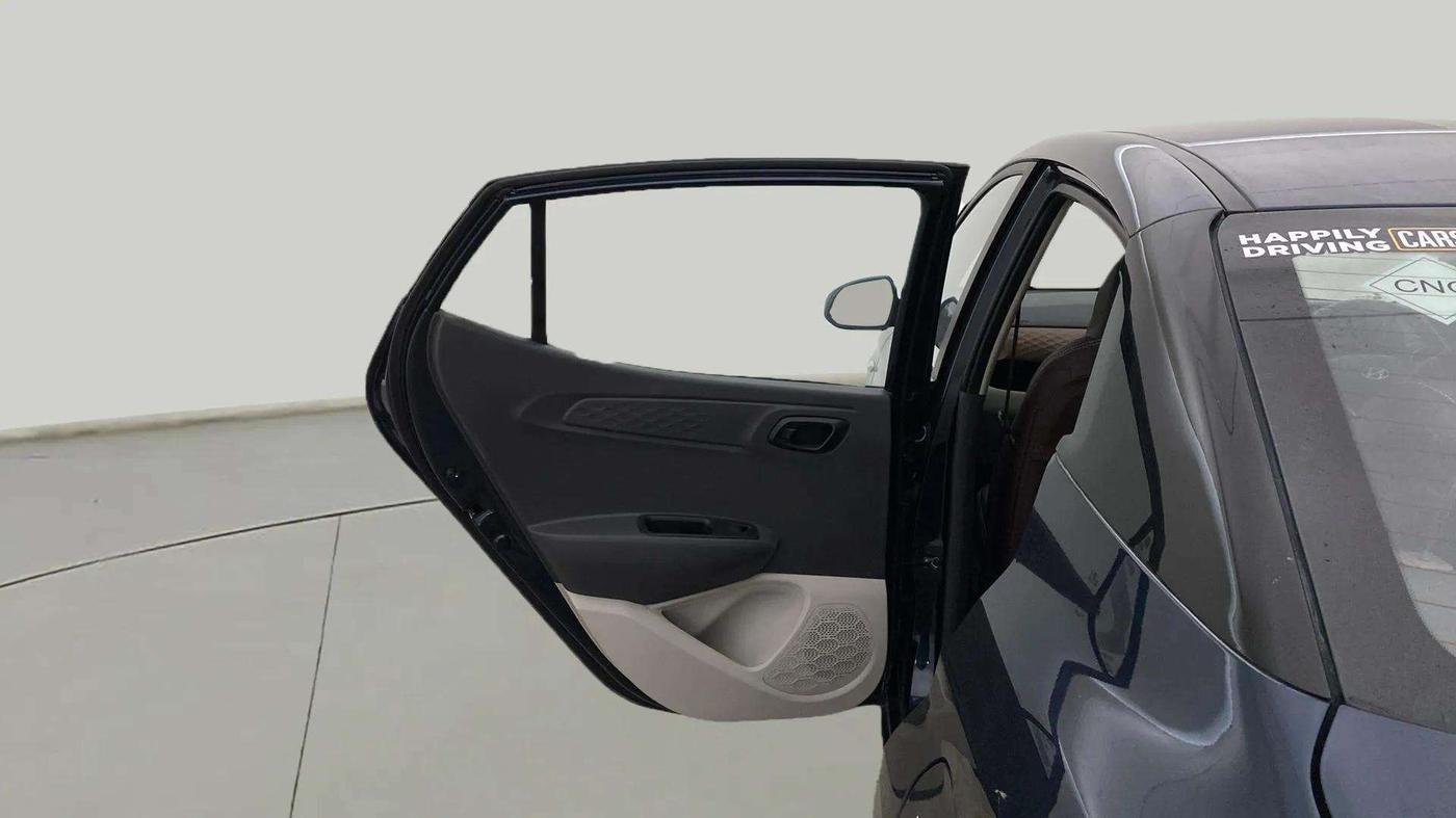 2024 Hyundai AURA S 1.2 CNG, CNG, Manual, 24,916 km, LHS Rear Door