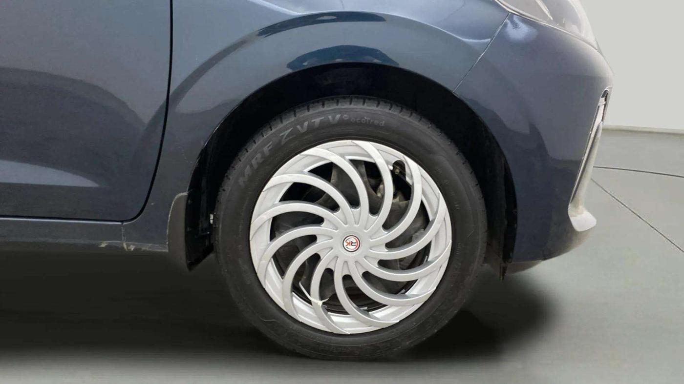 2024 Hyundai AURA S 1.2 CNG, CNG, Manual, 24,916 km, Right Front Wheel