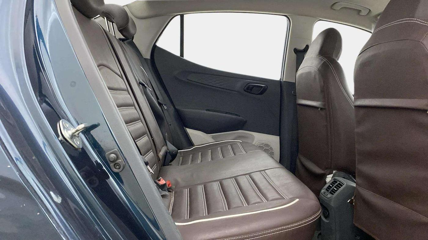 2024 Hyundai AURA S 1.2 CNG, CNG, Manual, 24,916 km, Right Side Rear Door Cabin