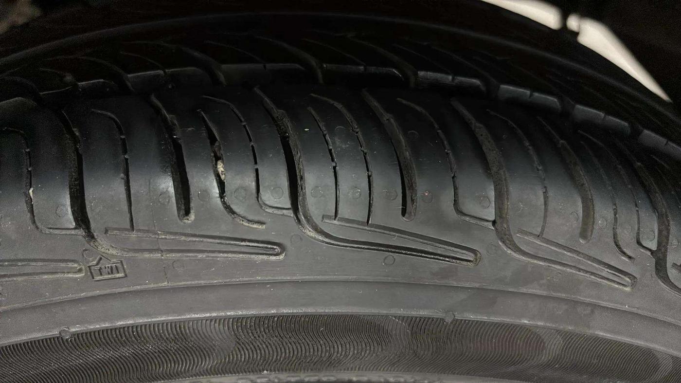 2019 Maruti Alto K10 VXI, CNG, Manual, 36,903 km, Left Rear Tyre Tread
