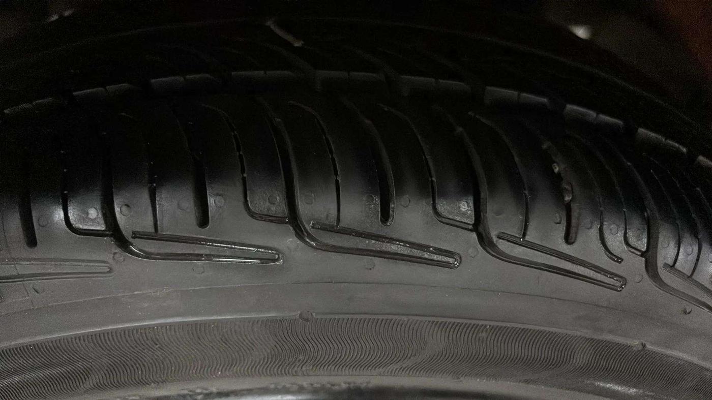 2019 Maruti Alto K10 VXI, CNG, Manual, 36,903 km, Right Rear Tyre Tread