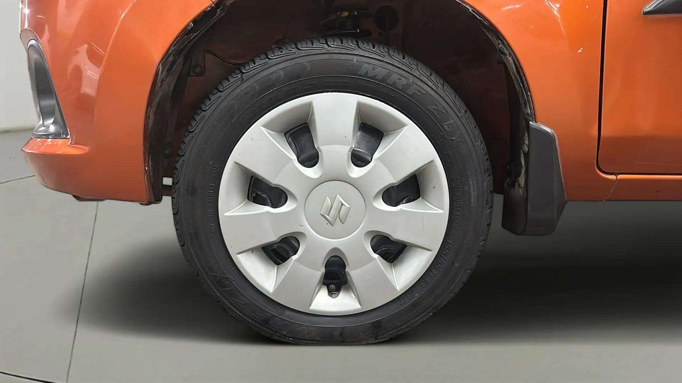 2019 Maruti Alto K10 VXI, CNG, Manual, 36,903 km, Left Front Wheel