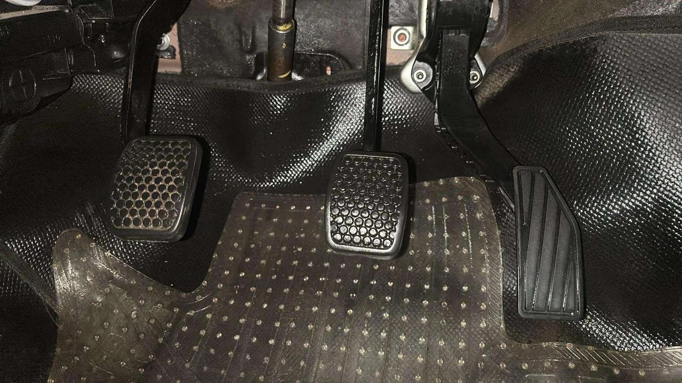 2019 Maruti Alto K10 VXI, CNG, Manual, 36,903 km, Pedals
