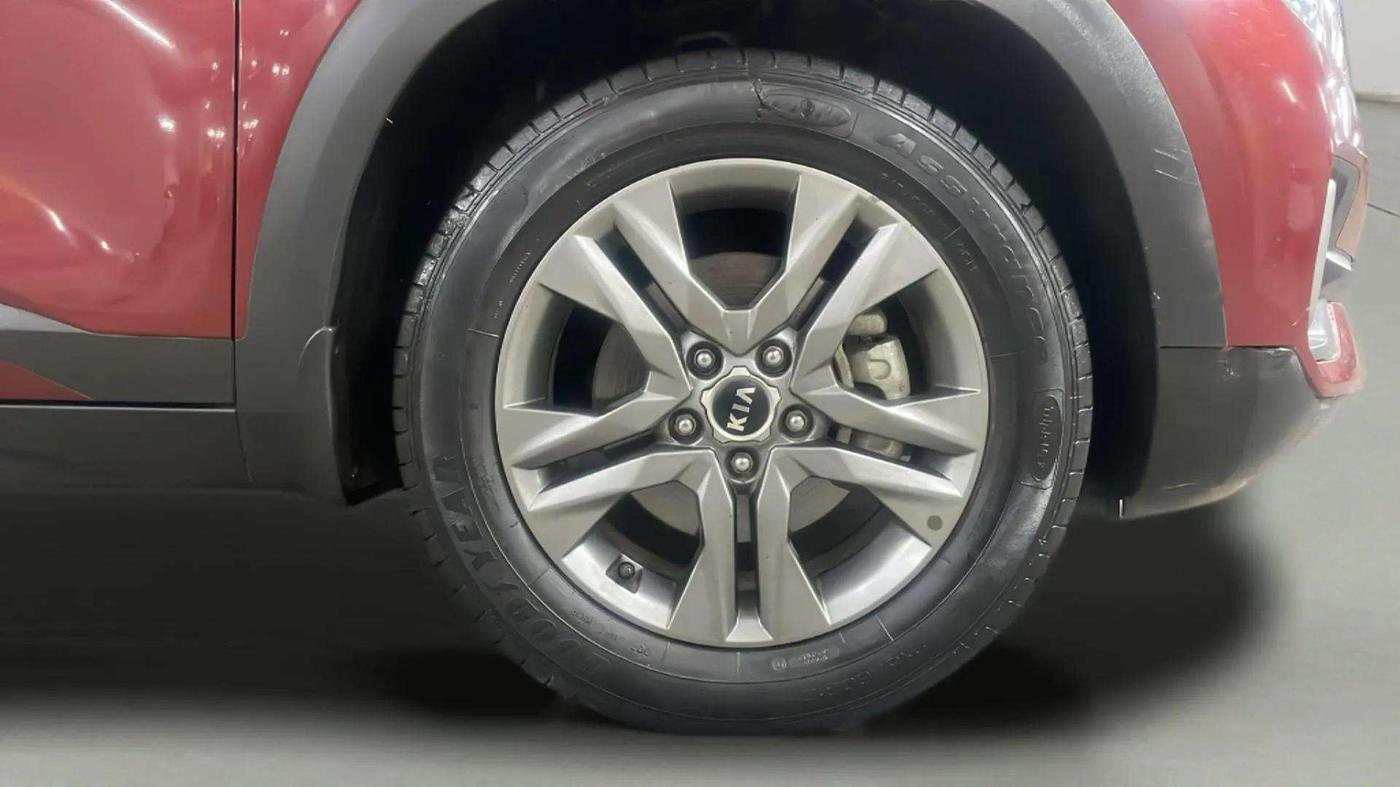 2021 KIA SELTOS HTX IVT 1.5 PETROL, Petrol, Automatic, 22,635 km, Right Front Wheel