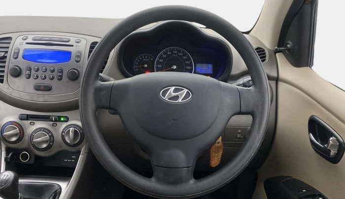 2015 Hyundai i10 SPORTZ 1.1, Petrol, Manual, 12,918 km, Steering Wheel Close Up