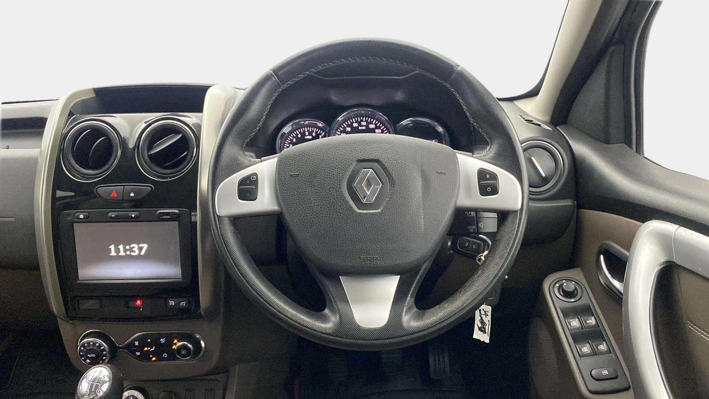 2019 Renault Duster 110 PS RXZ 4X4 MT DIESEL, Diesel, Manual, 63,334 km, Steering Wheel Close Up