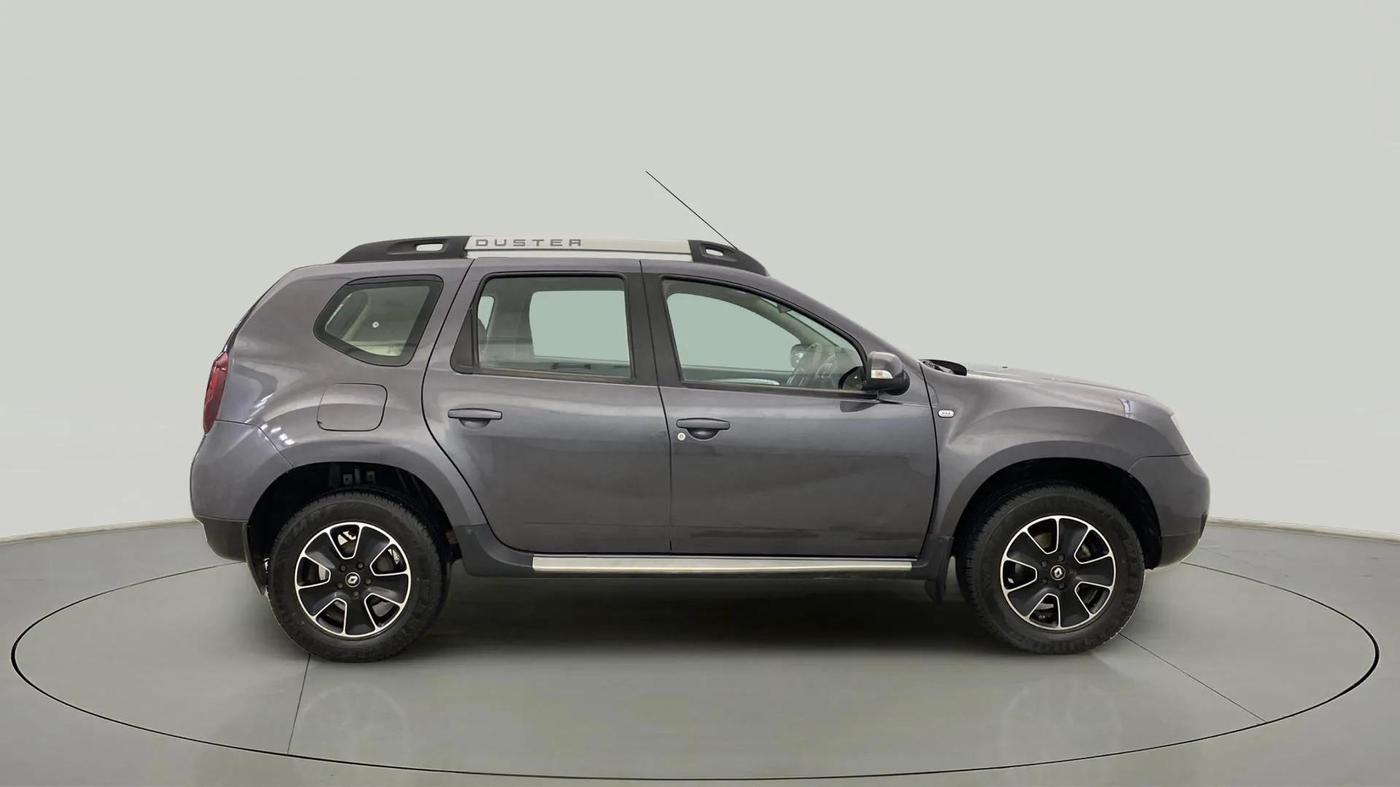 2019 Renault Duster 110 PS RXZ 4X4 MT DIESEL, Diesel, Manual, 63,334 km, Right Side View