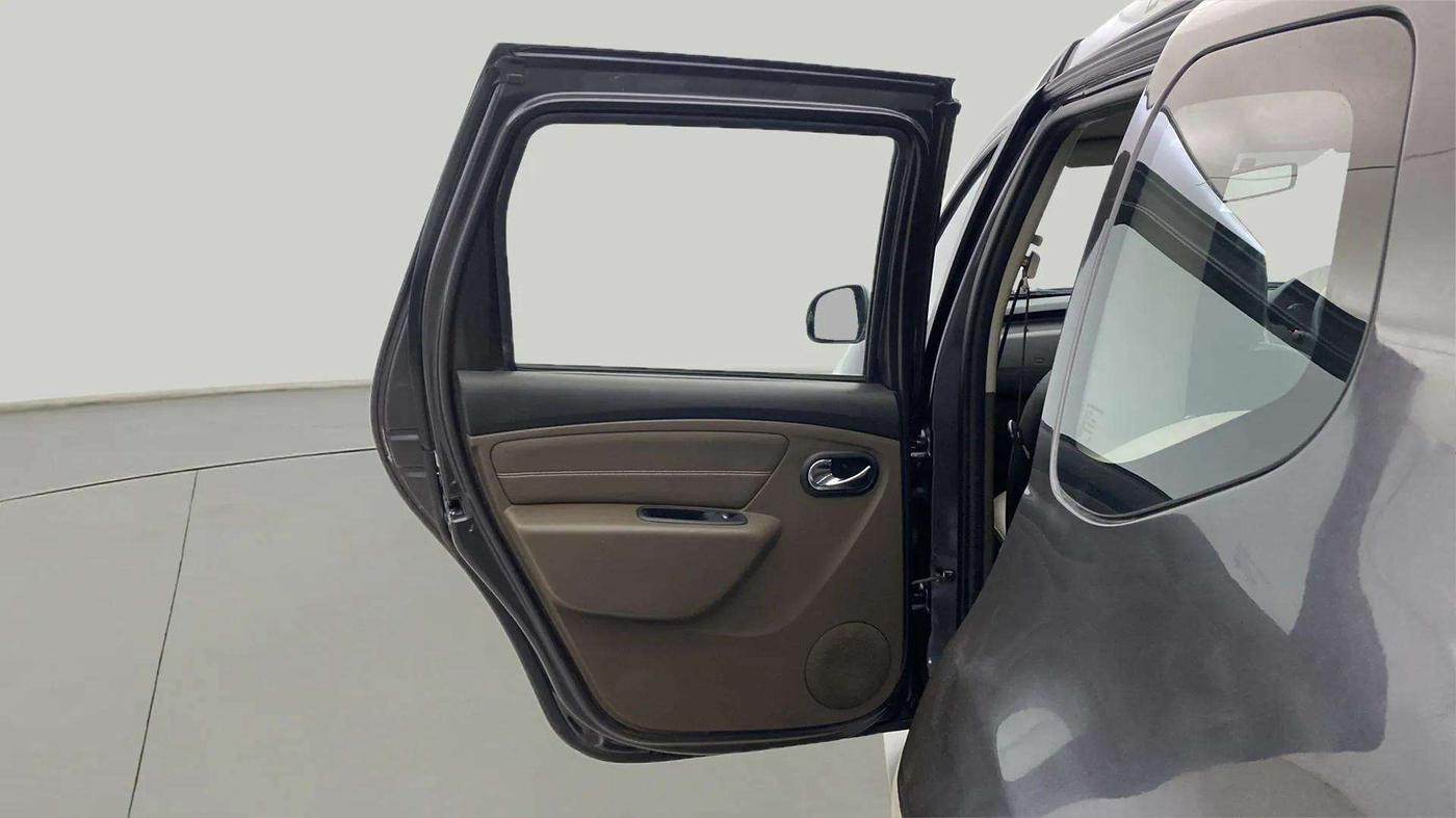 2019 Renault Duster 110 PS RXZ 4X4 MT DIESEL, Diesel, Manual, 63,334 km, LHS Rear Door