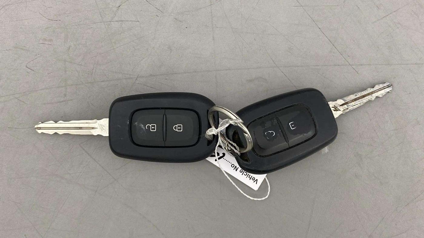 2019 Renault Duster 110 PS RXZ 4X4 MT DIESEL, Diesel, Manual, 63,334 km, Key Close Up