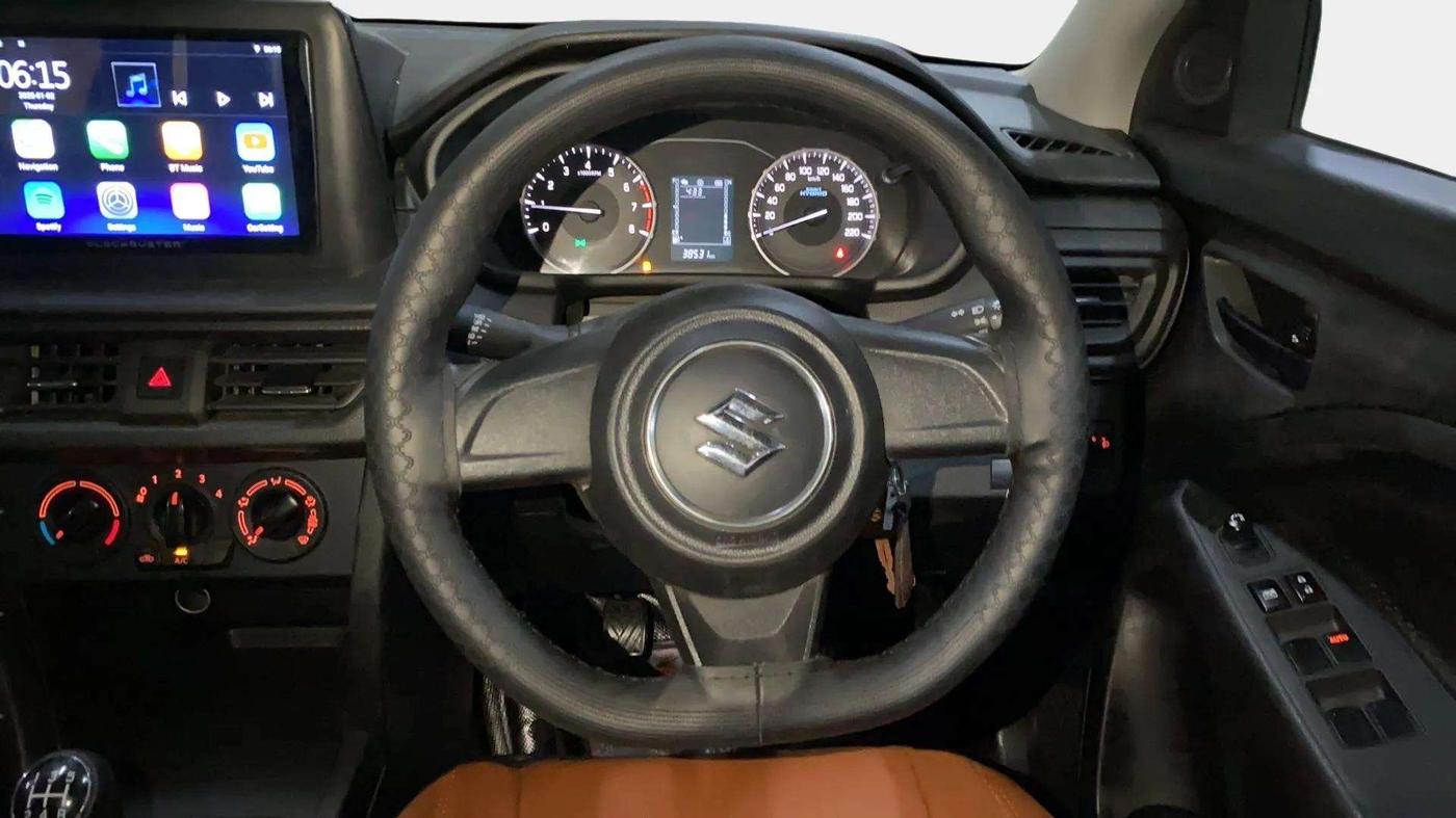 2022 Maruti BREZZA LXI SMART HYBRID, Petrol, Manual, 38,545 km, Steering Wheel Close Up