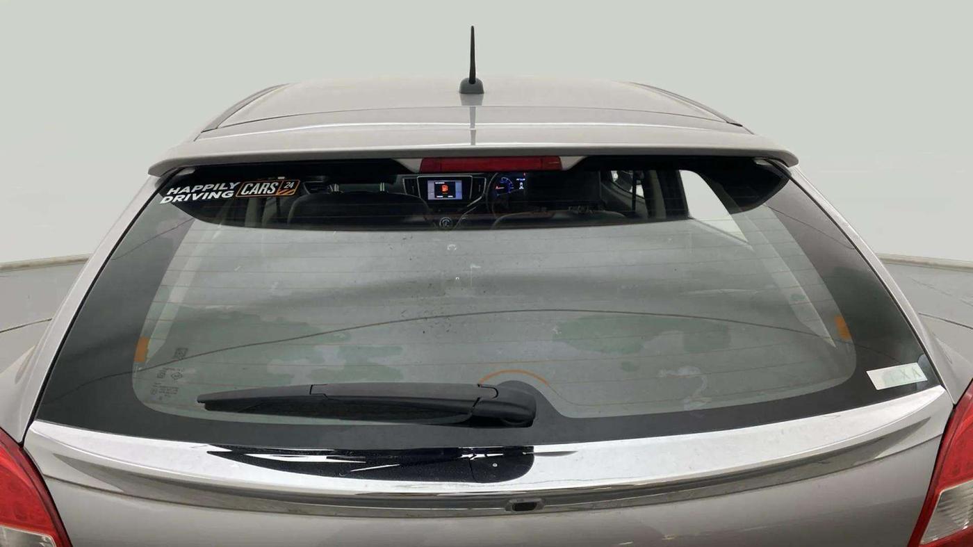 2019 Maruti Baleno ZETA PETROL 1.2, Petrol, Manual, 29,012 km, Rear Windshield