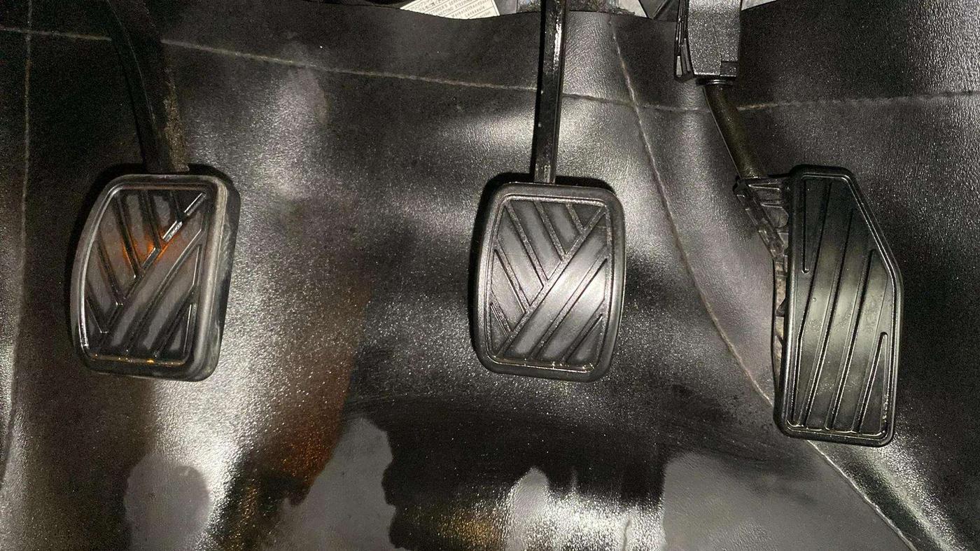 2019 Maruti Baleno ZETA PETROL 1.2, Petrol, Manual, 29,012 km, Pedals