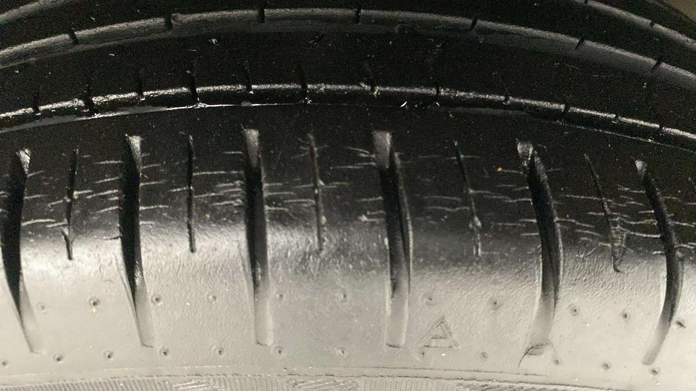 2019 Maruti Baleno ZETA PETROL 1.2, Petrol, Manual, 29,012 km, Right Front Tyre Tread