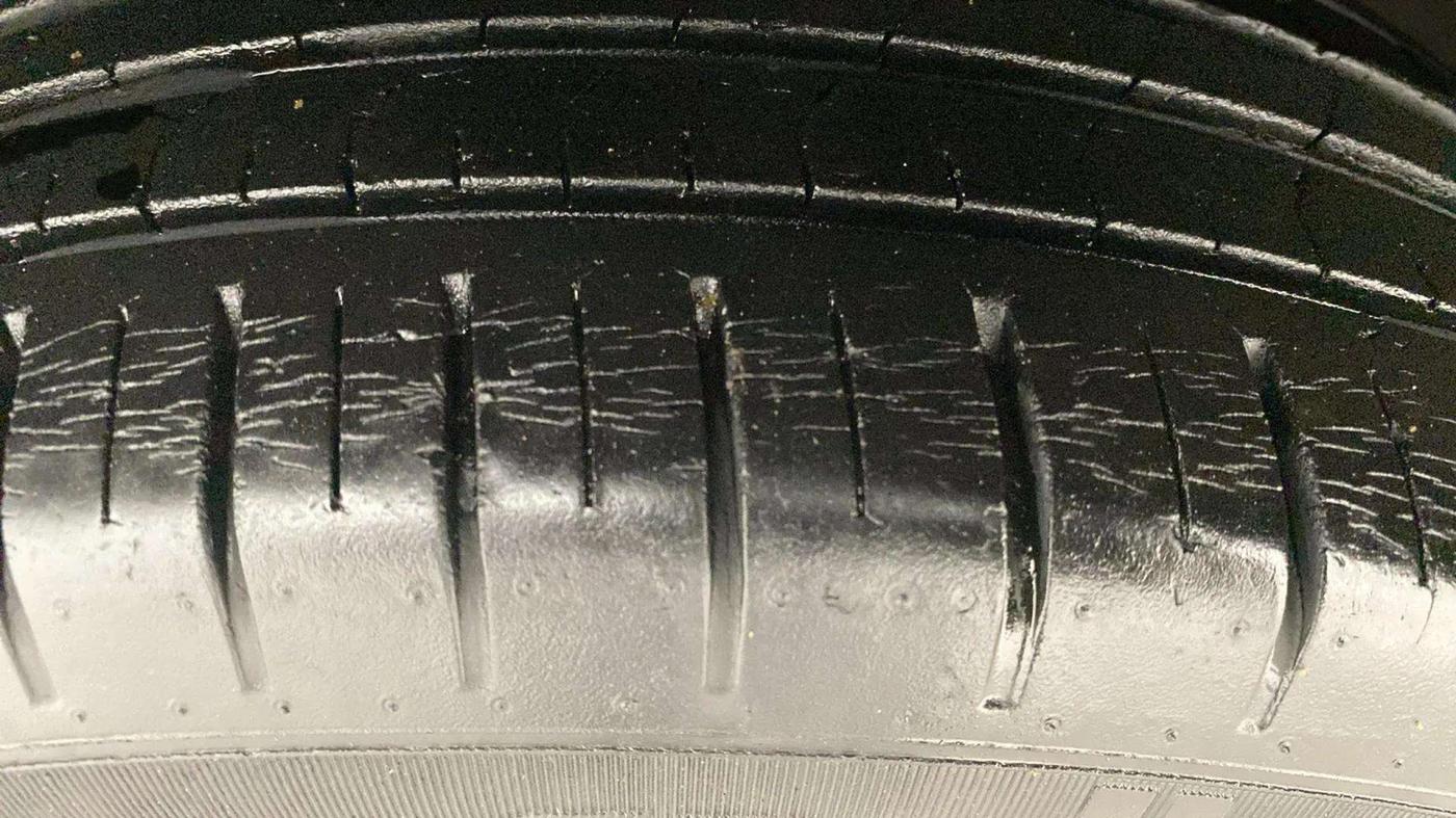 2019 Maruti Baleno ZETA PETROL 1.2, Petrol, Manual, 29,012 km, Left Front Tyre Tread