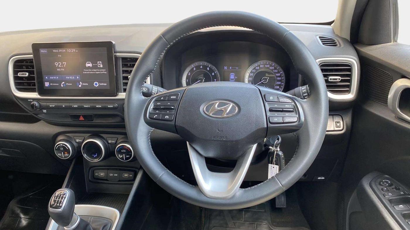 2021 Hyundai VENUE SX 1.0 TURBO IMT, Petrol, Manual, 16,833 km, Steering Wheel Close Up