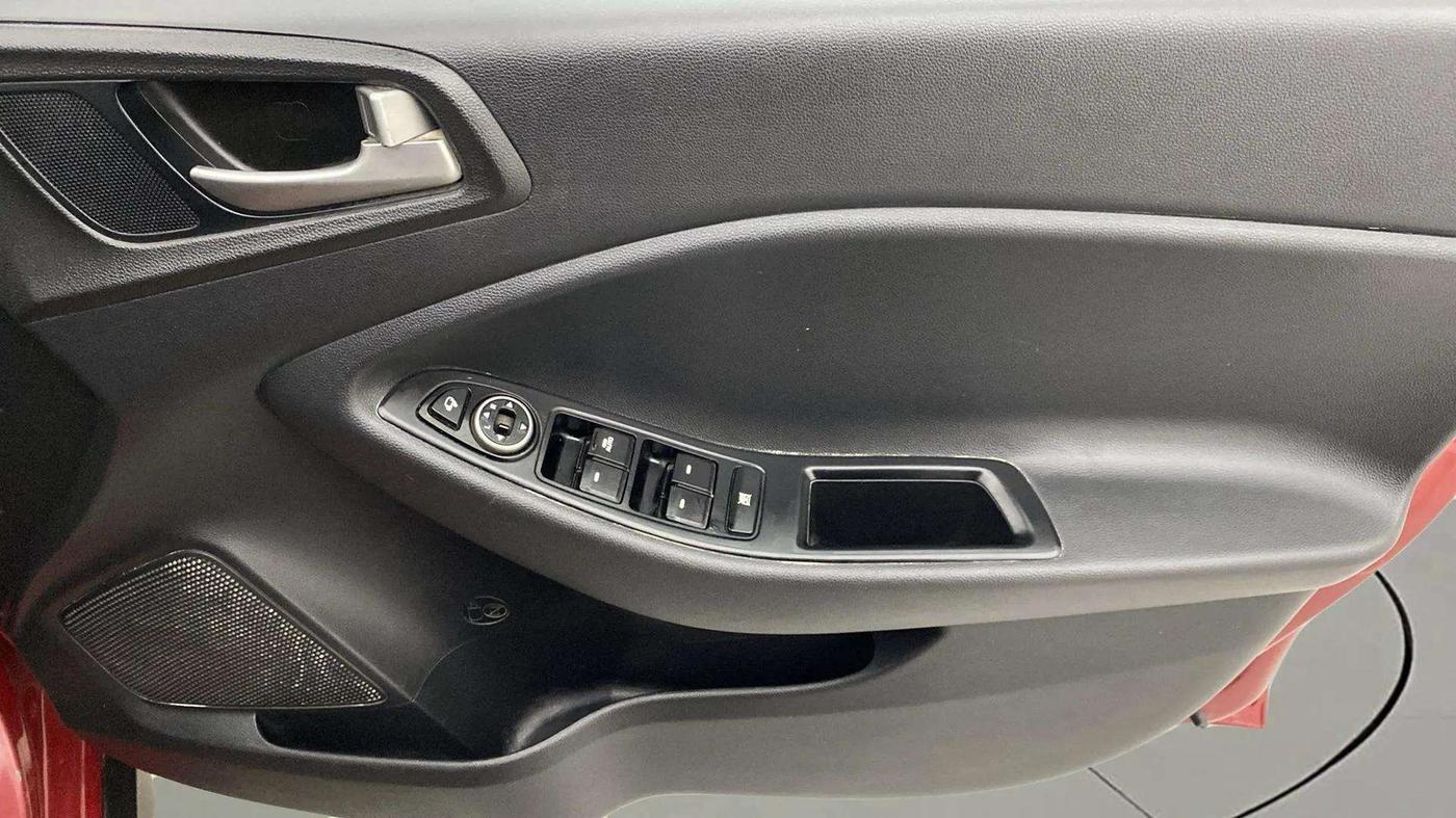 2018 Hyundai i20 Active 1.2 S, Petrol, Manual, 44,089 km, Driver Side Door Panels Control