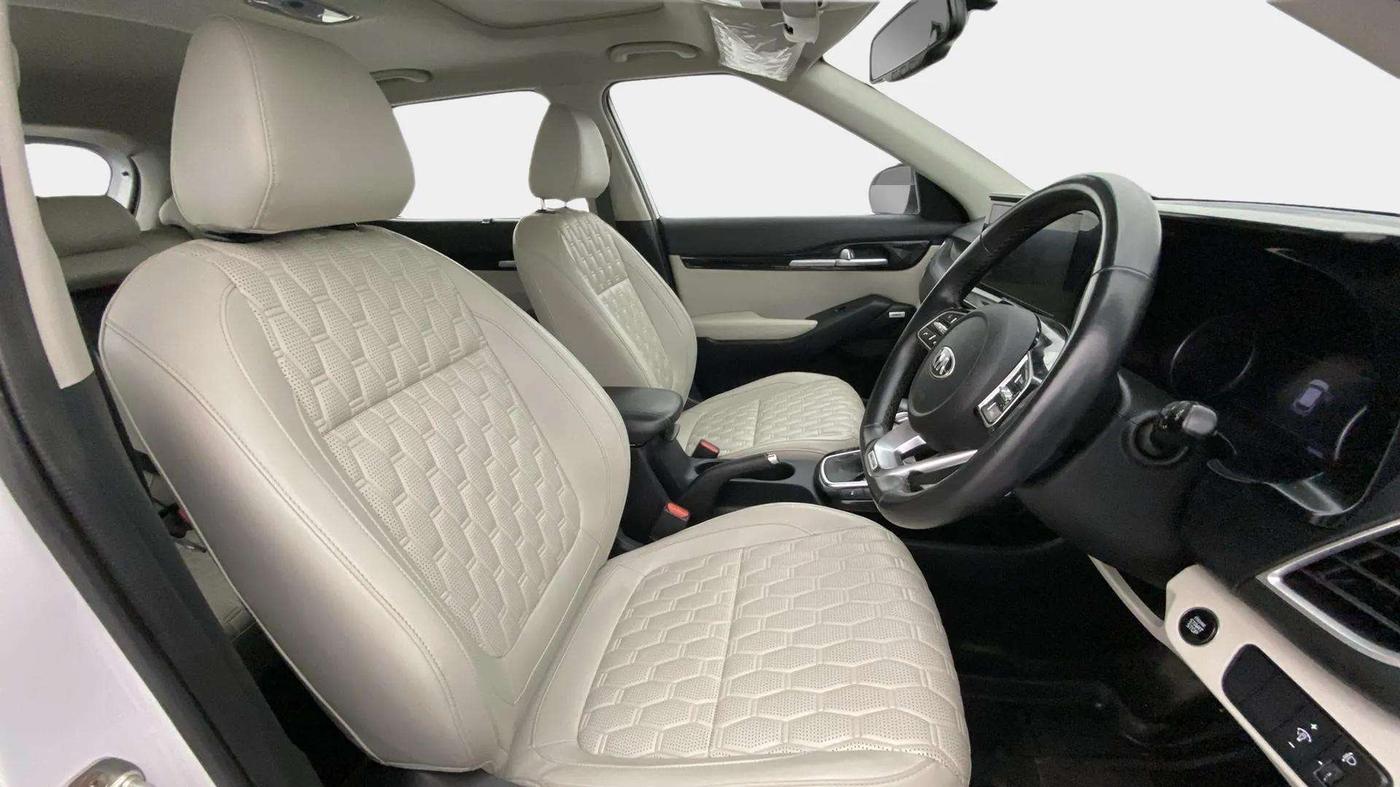 2019 KIA SELTOS HTX PLUS AT1.5 DIESEL, Diesel, Automatic, 75,300 km, Right Side Front Door Cabin
