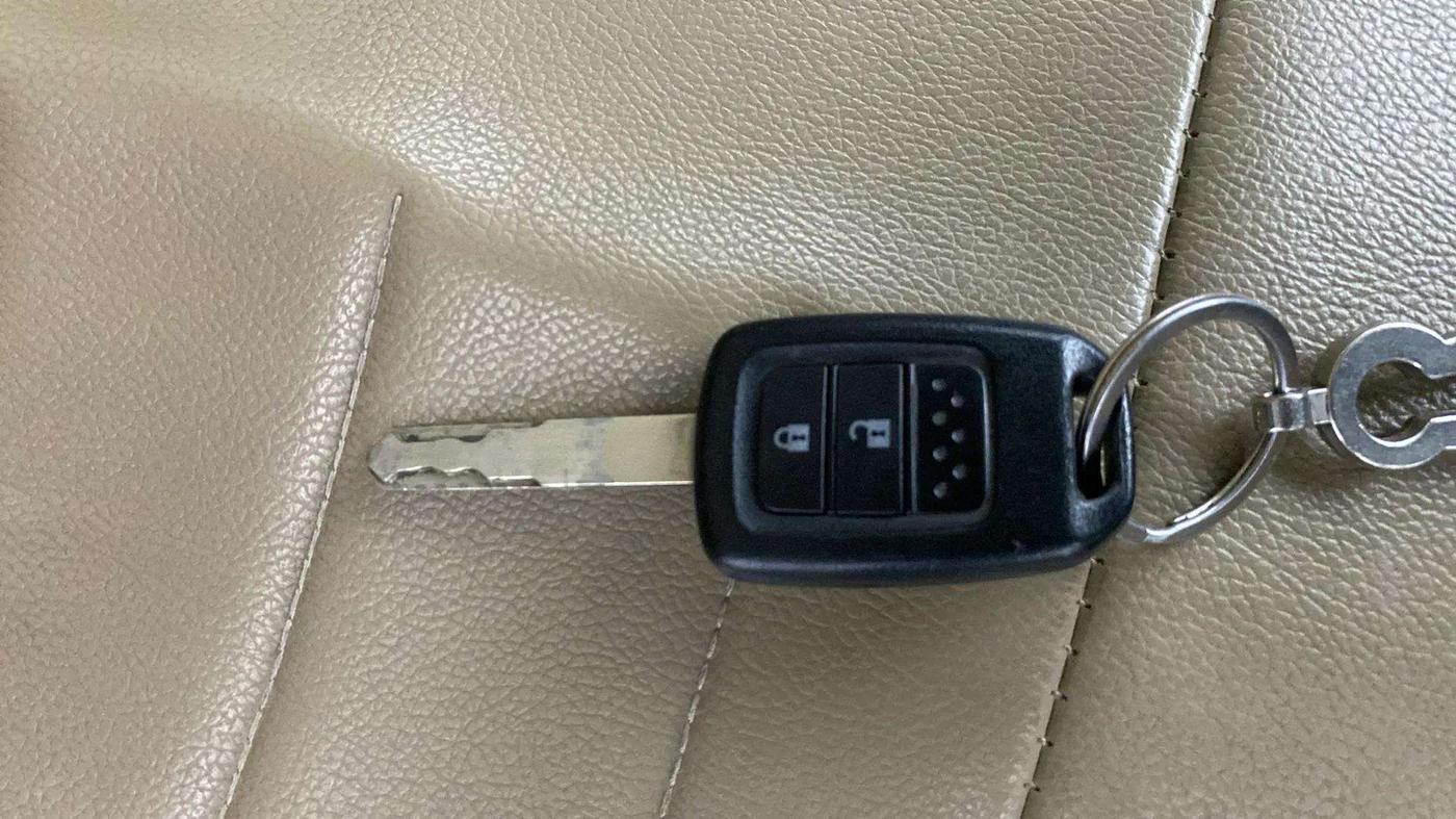 2020 Honda Amaze 1.5L I-DTEC S, Diesel, Manual, 73,022 km, Key Close Up