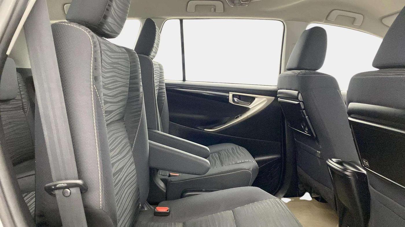 2018 Toyota Innova Crysta 2.7 VX 7 STR, Petrol, Manual, 41,601 km, Right Side Rear Door Cabin