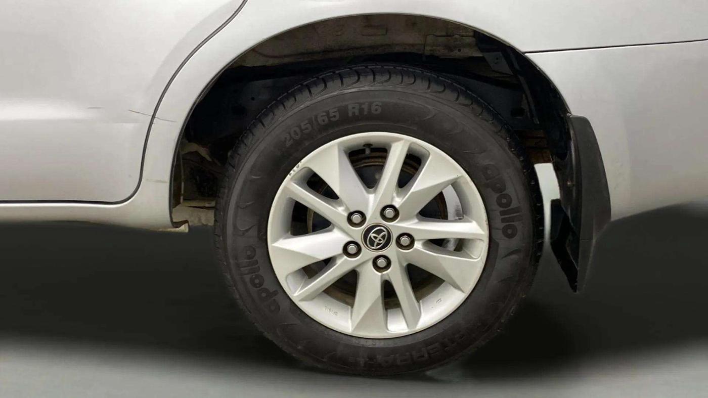 2018 Toyota Innova Crysta 2.7 VX 7 STR, Petrol, Manual, 41,601 km, Left Rear Wheel