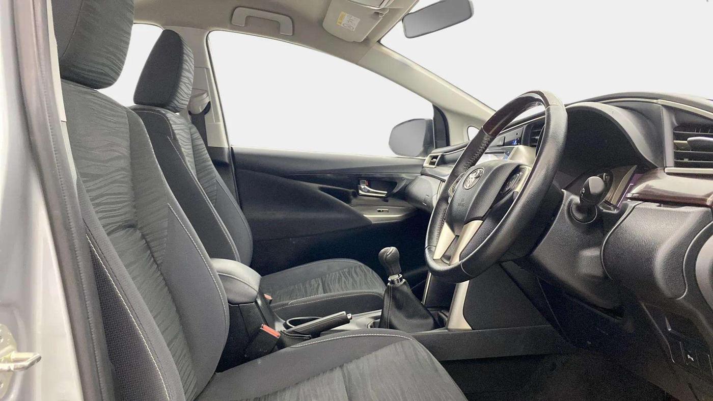 2018 Toyota Innova Crysta 2.7 VX 7 STR, Petrol, Manual, 41,601 km, Right Side Front Door Cabin