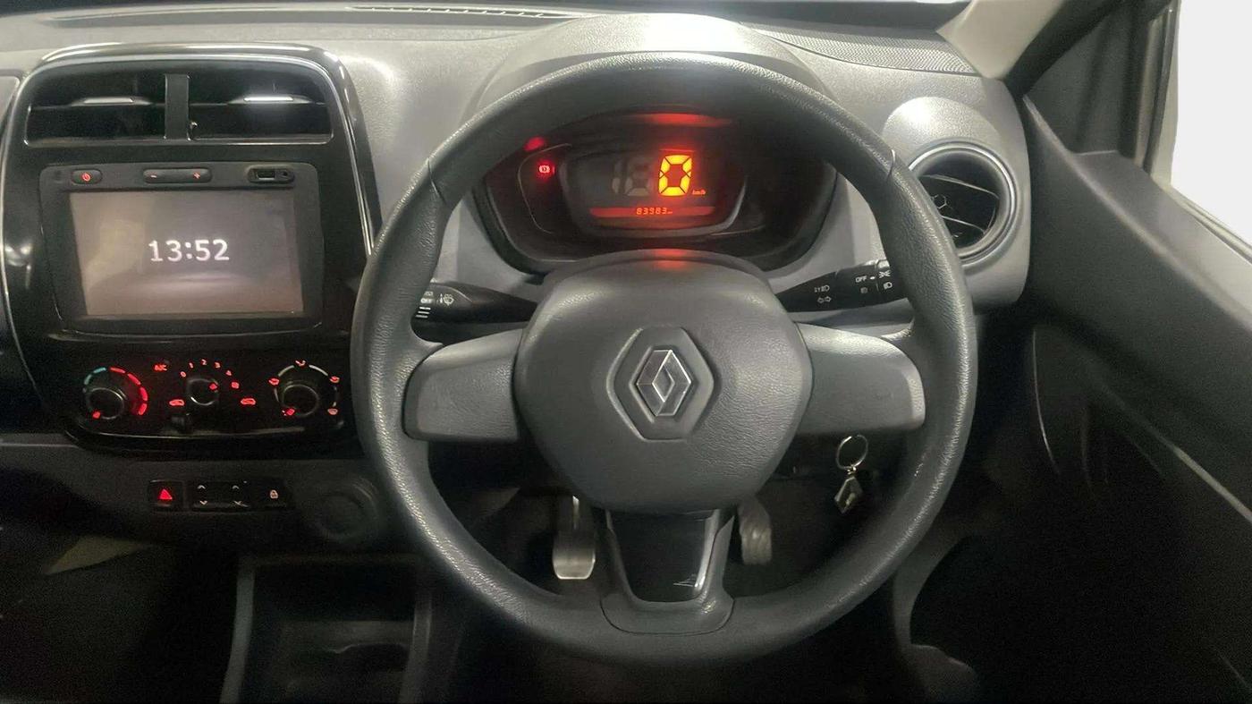 2016 Renault Kwid RXT 0.8, Petrol, Manual, 84,017 km, Steering Wheel Close Up