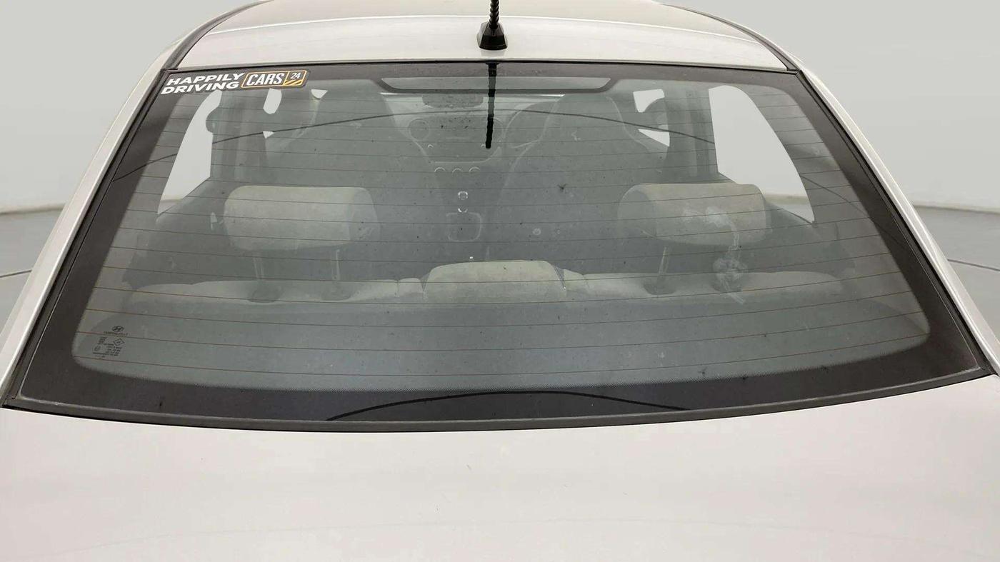2015 Hyundai Xcent S (O) 1.2, Petrol, Manual, 9,537 km, Rear Windshield