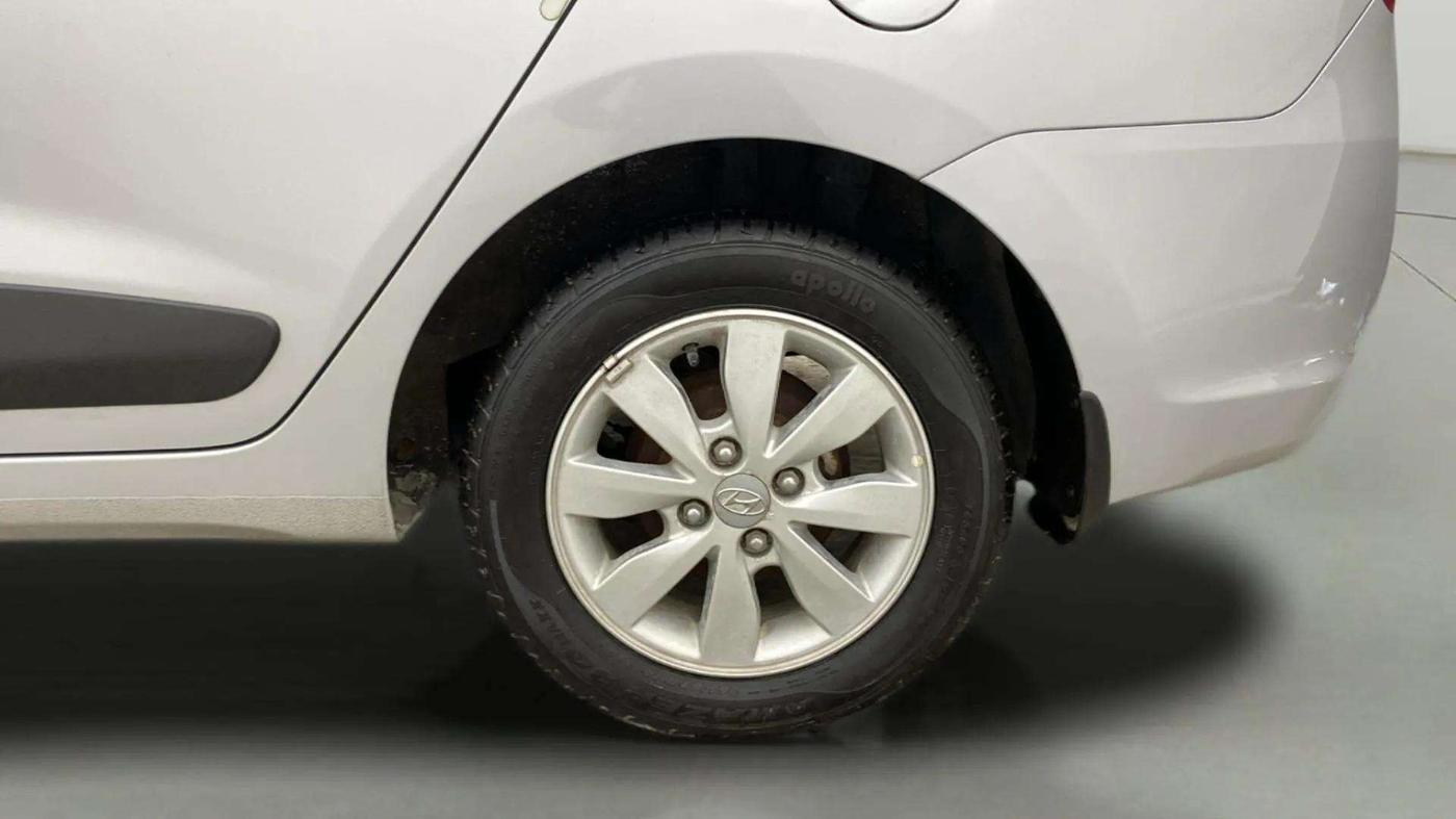 2015 Hyundai Xcent S (O) 1.2, Petrol, Manual, 9,537 km, Left Rear Wheel