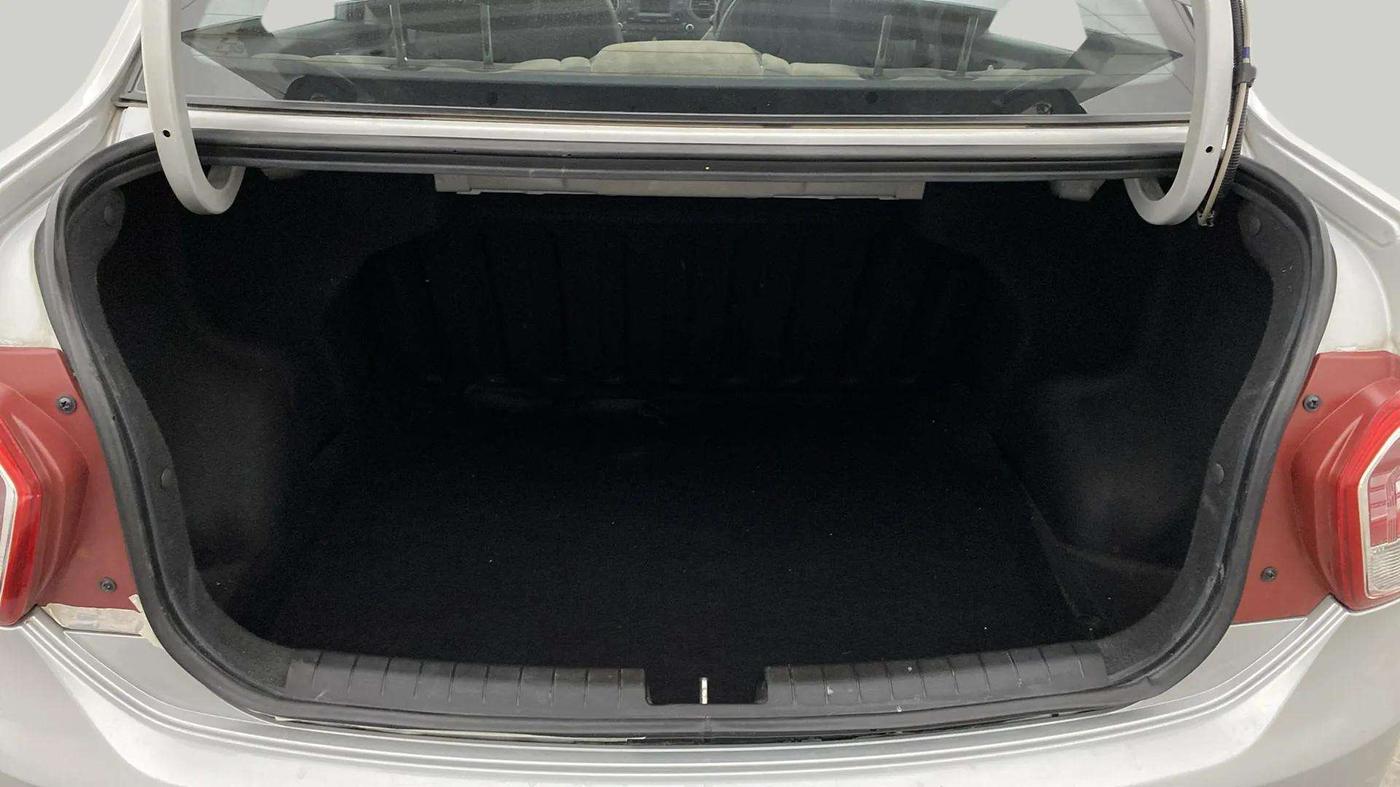 2015 Hyundai Xcent S (O) 1.2, Petrol, Manual, 9,537 km, Boot Inside