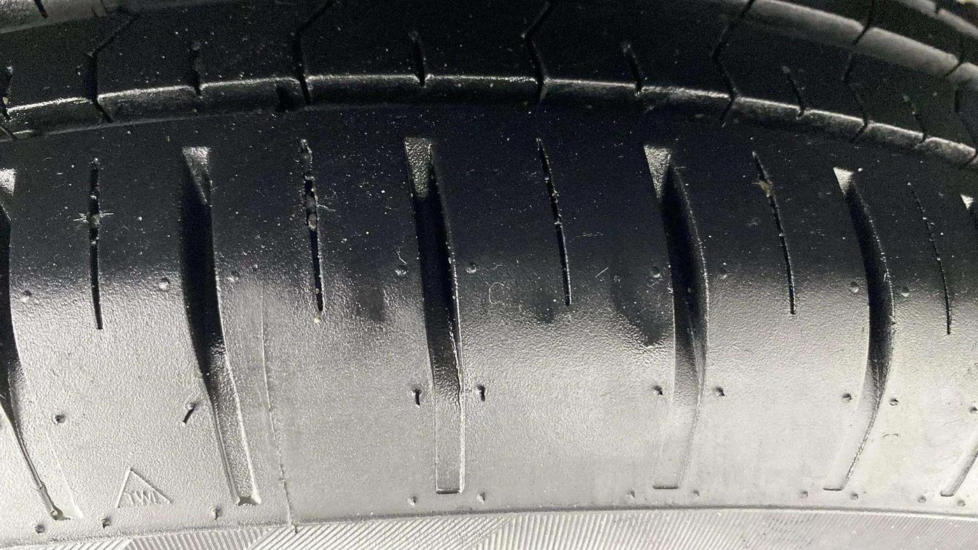2020 Maruti Swift ZXI PLUS, Petrol, Manual, 12,723 km, Right Rear Tyre Tread