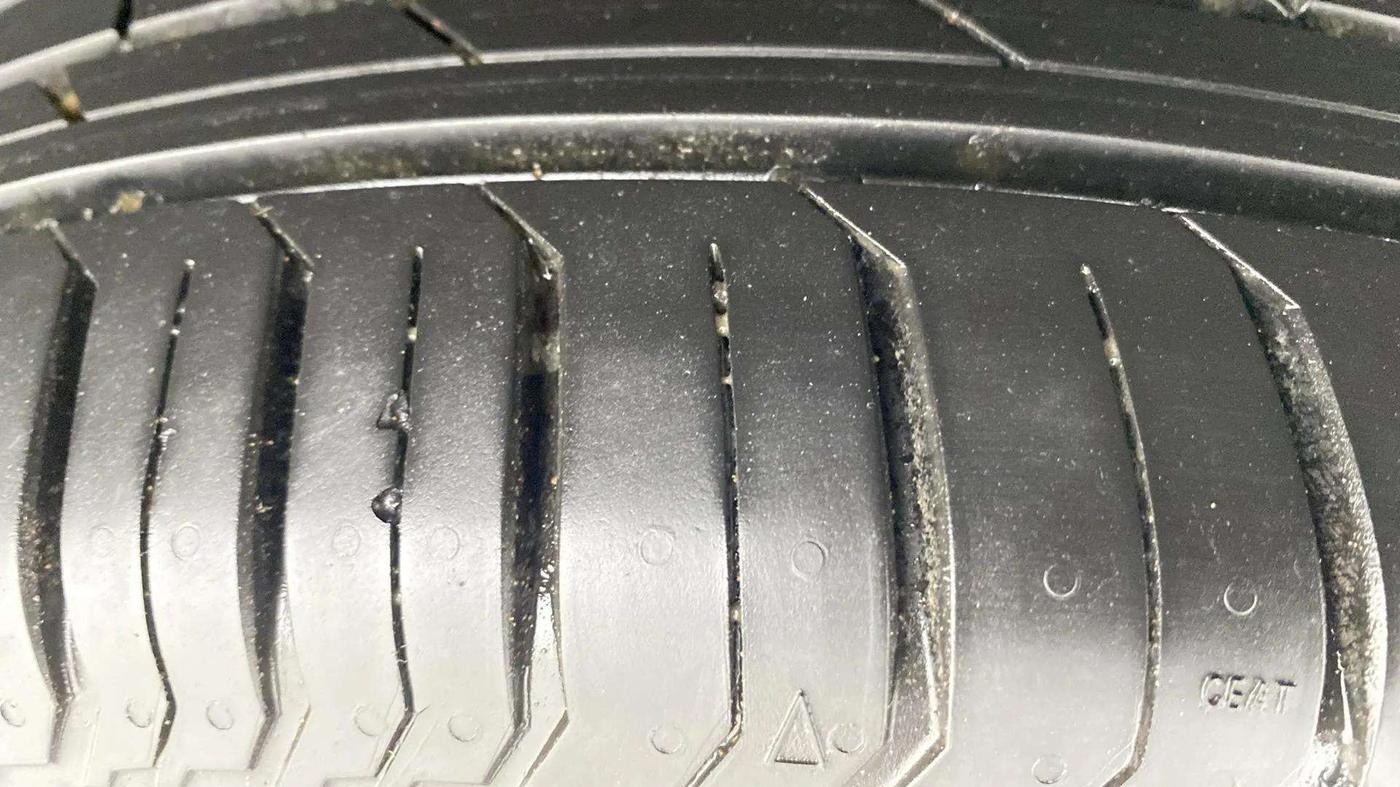 2022 Tata PUNCH ADVENTURE MT, Petrol, Manual, 18,846 km, Left Rear Tyre Tread