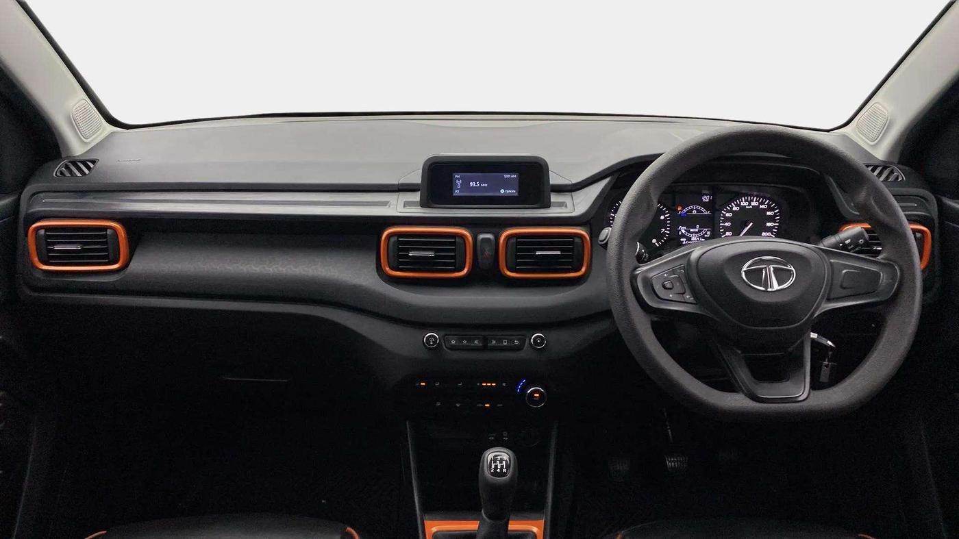 2022 Tata PUNCH ADVENTURE MT, Petrol, Manual, 18,846 km, Dashboard